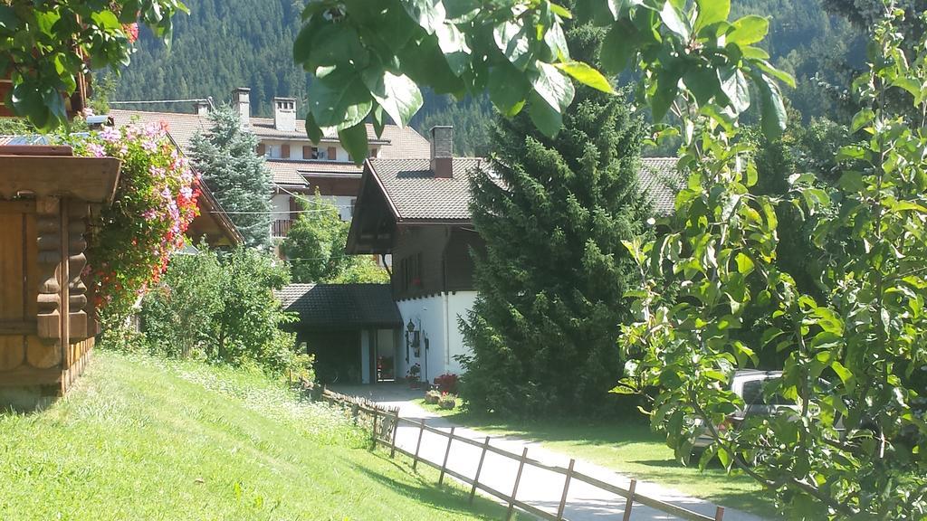 Casa Monteggia Dobbiaco Eksteriør bilde